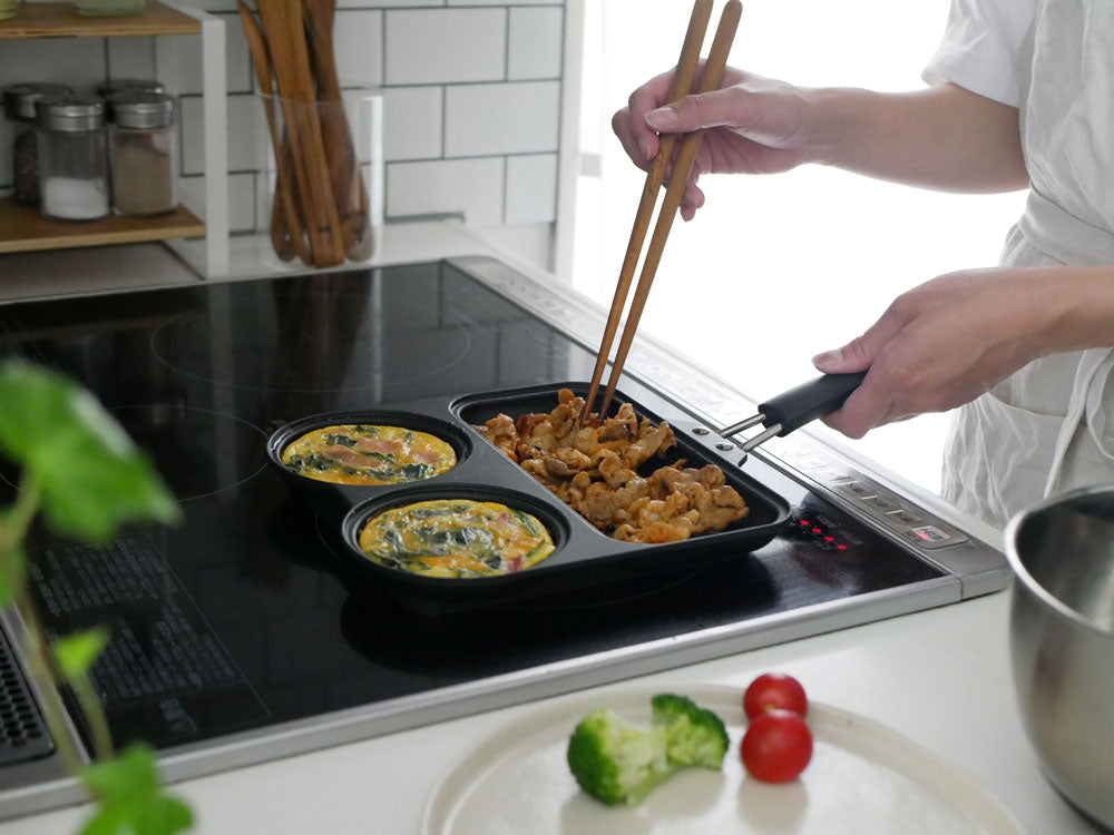 bws SELECTIONのまるまるしかくパンで調理中