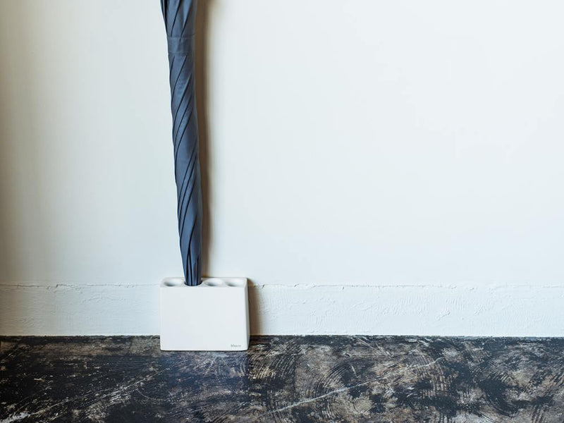 ナチュラル素材のイデアコ スリムアンブレラスタンド