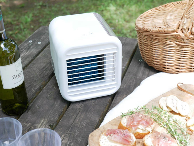 THREEUP充電式パーソナルクーラーの製品写真