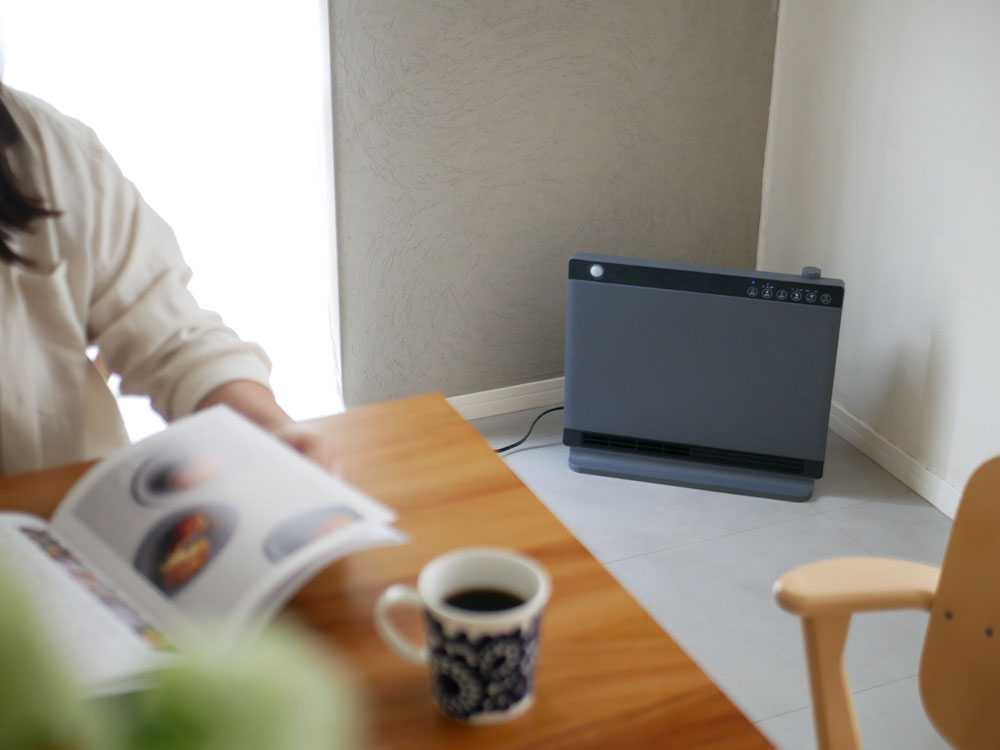 THREE UP ハイブリッド加湿セラミックヒーター CH-T2563