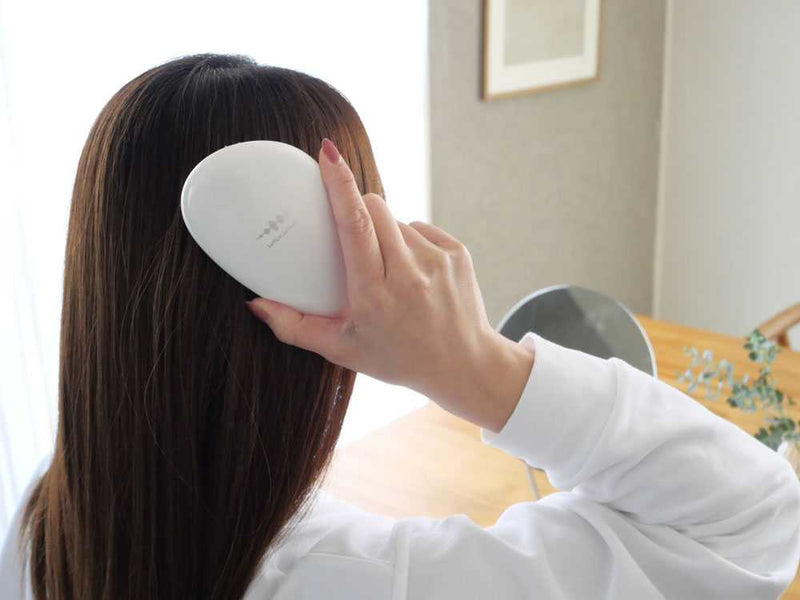 【WAVEWAVE】 頭皮&髪ケアEMSコンパクトブラシ