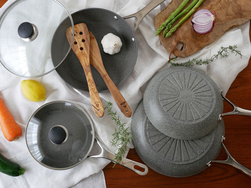 BALLARINIトリノシリーズのアルミ製フライパンとステンレス鋼ガラス蓋のセット