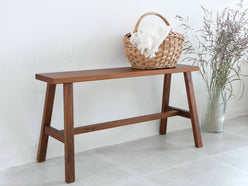 アデペシュのアカシア無垢材ベンチ