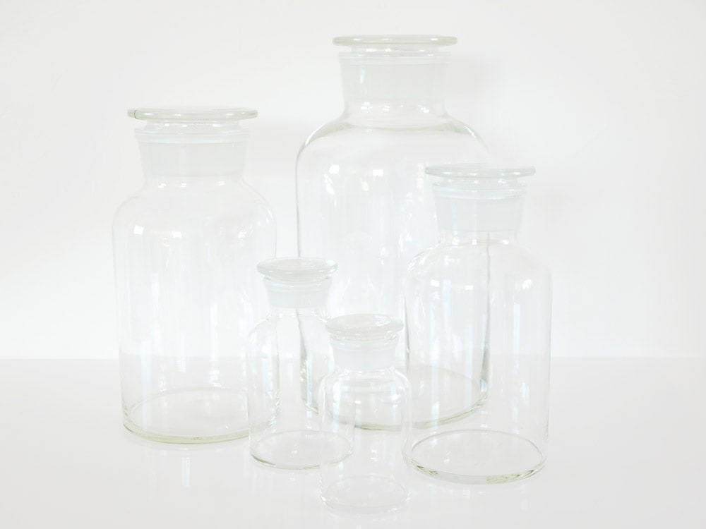 POSH LIVINGのガラス製メディシンボトル