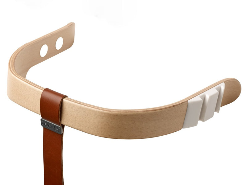 セーフティーバーの革ストラップとバックル