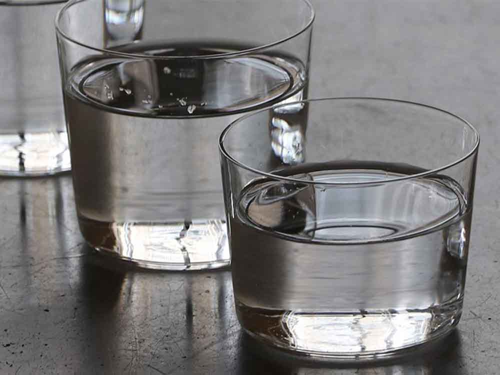 スロバキア製の木村硝子店ソーダガラス製500ccソバタンブラー