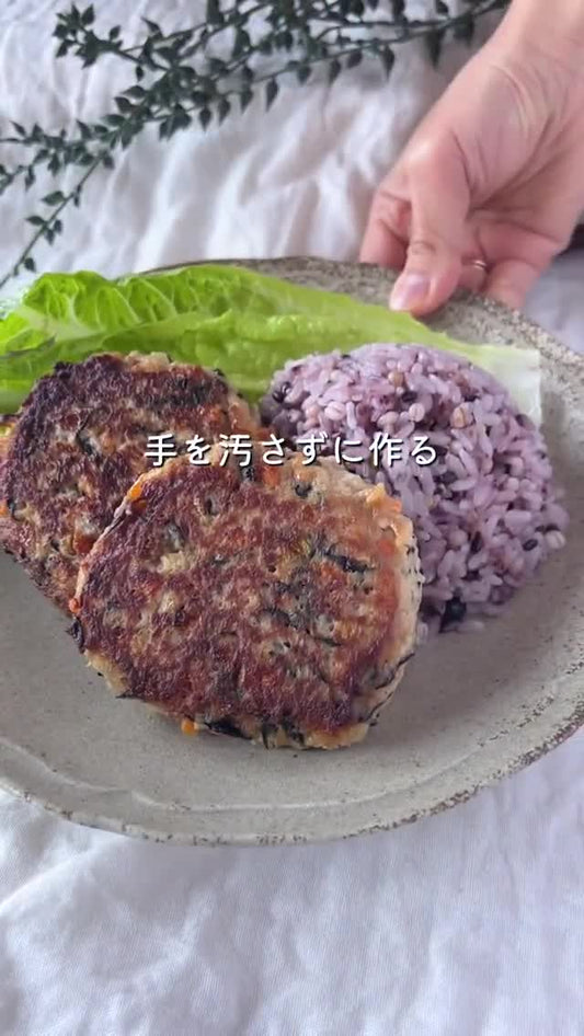 ダイエット中でも大満足！やみつき豆腐ひじきバーグ