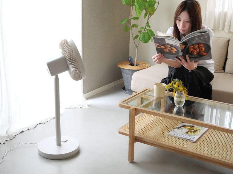 【THREE UP/スリーアップ】左右自動首振りスマート収納 DCリビングファン