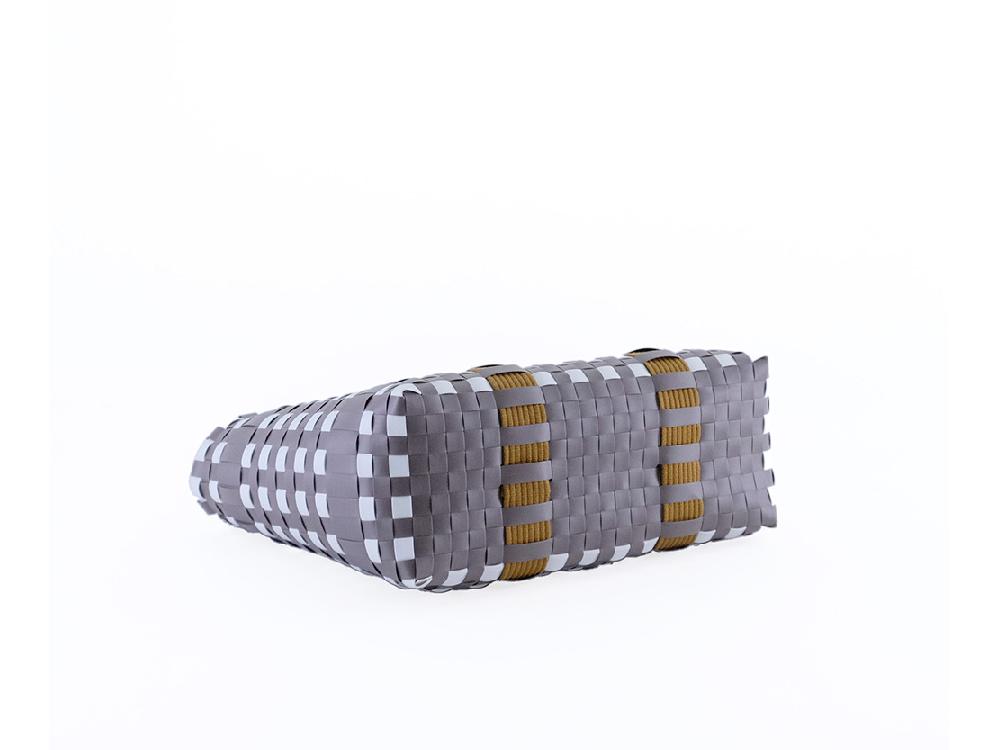 【shesay/シセイ】大人ピクニックに持って行きたい保冷ポーチ付きバッグ