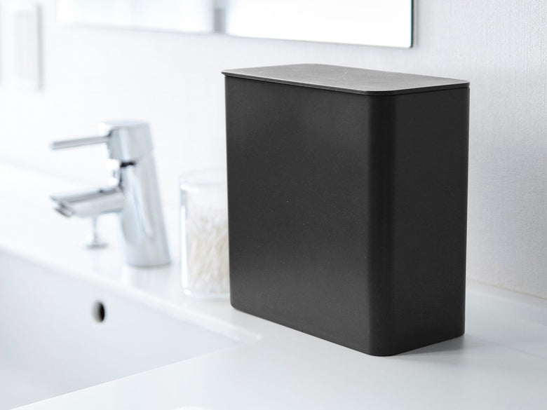 山崎のタワー型マグネット洗剤ボールストッカー