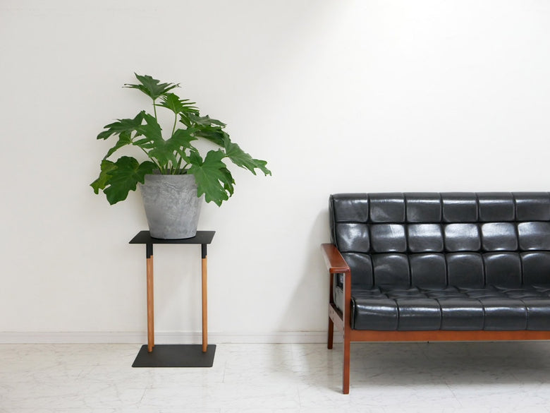 ヤマザキのプレーン差し込みサイドテーブル