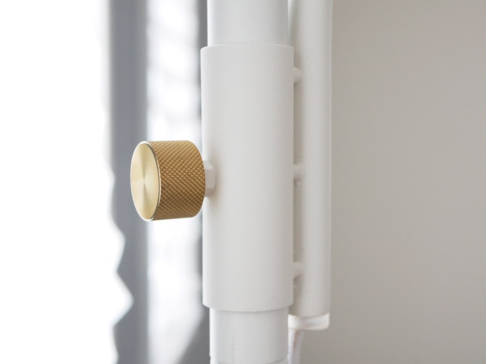 ドローアライン201ランプアームの壁付け金具