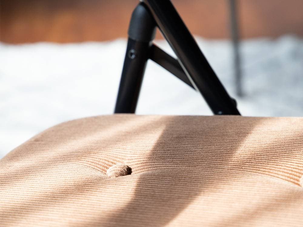 アデペシュDIRECTチェア グレー色の椅子