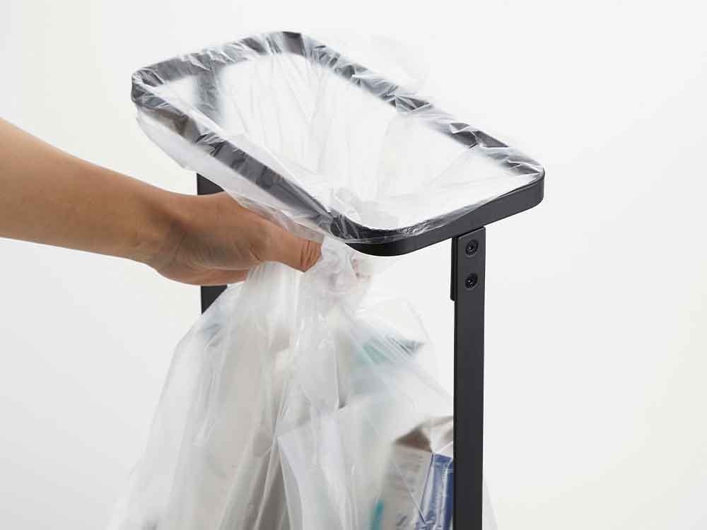 LUCEルーチェ製の分別ゴミ袋ホルダー