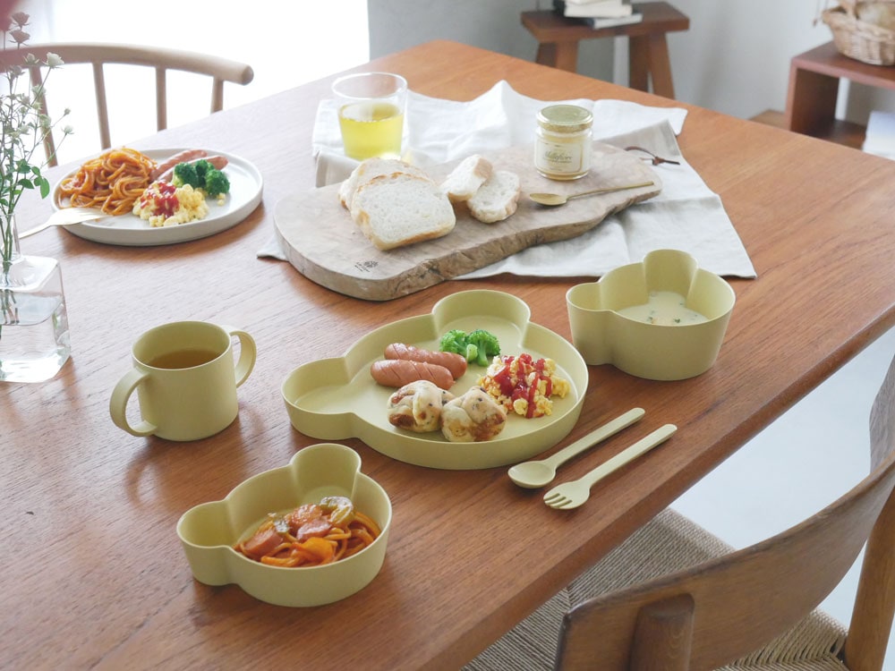 白いタックビオ キッズディッシュマグと食器セット
