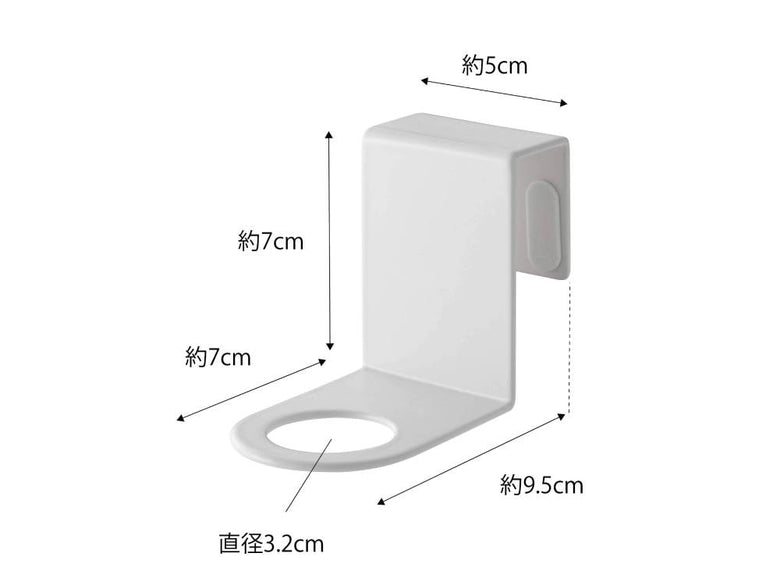 白いトイレと浴室の水栓具