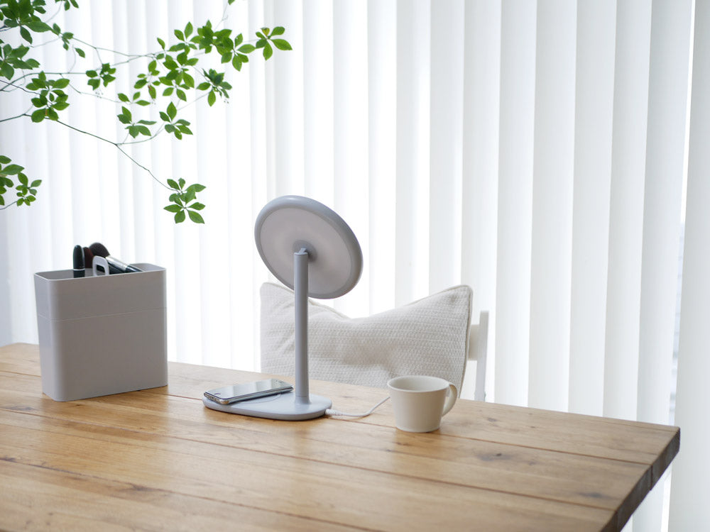 CoCo:LO beauty actressミラー本体のスタイリッシュな画像