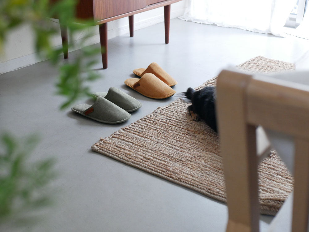 ダルトンブランドのレディースベージュコーデュロイスリッパ