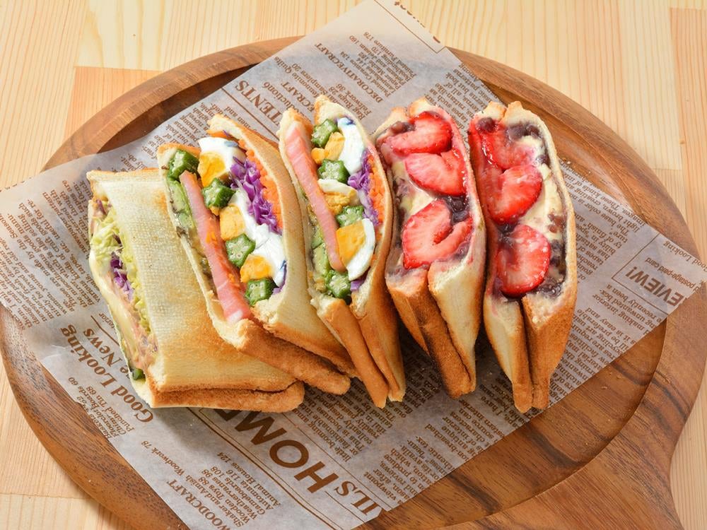 肉と野菜入りホットサンド