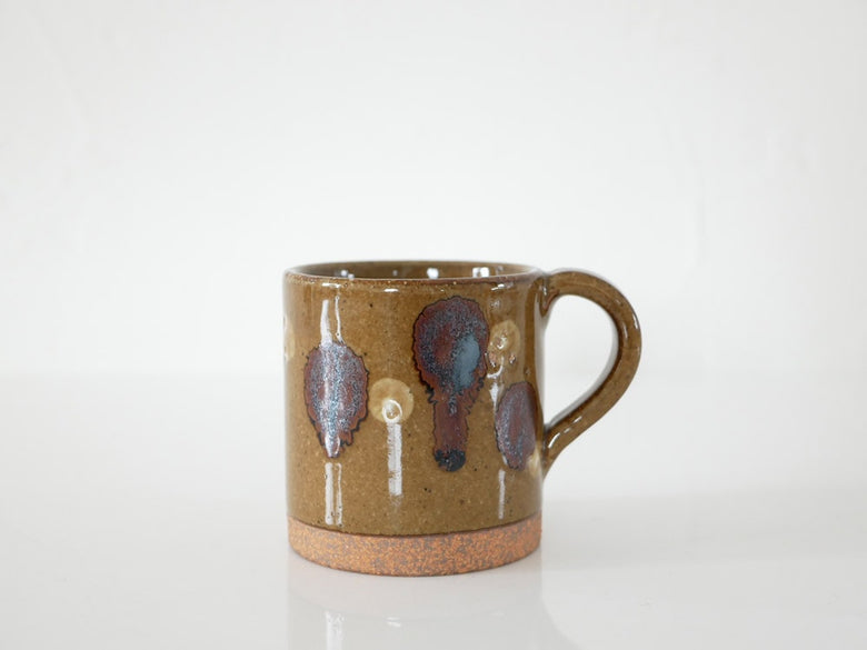 アデペシュの美濃焼マグカップ