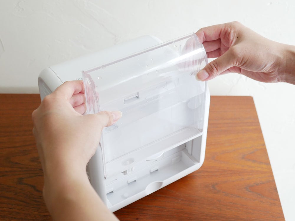 スリーアップ充電式パーソナルクーラーの箱