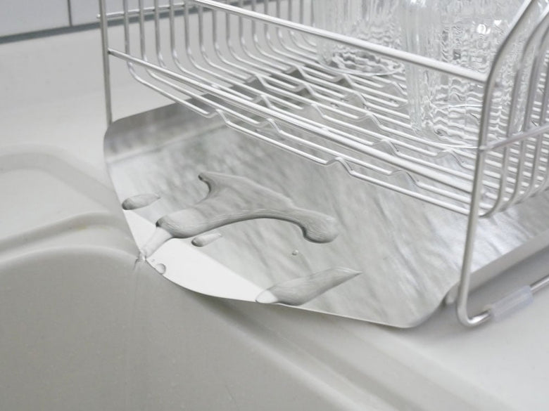 hanautaブランドのローズゴールドメッキ18-8ステンレス製横置き水切りラック。食器や調理器具を整理して乾かすキッチン用収納用品