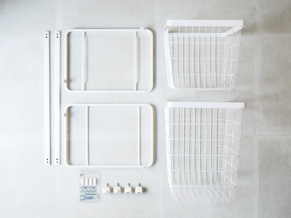 YAMAZAKI製【tower tosca】ランドリーワゴンにMサイズとLサイズのスチールバスケットが載っている商品画像