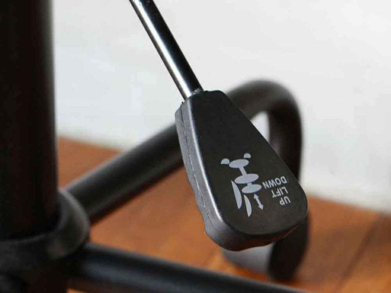 a.depecheのNO-FPキャスターチェア グレーアイボリー