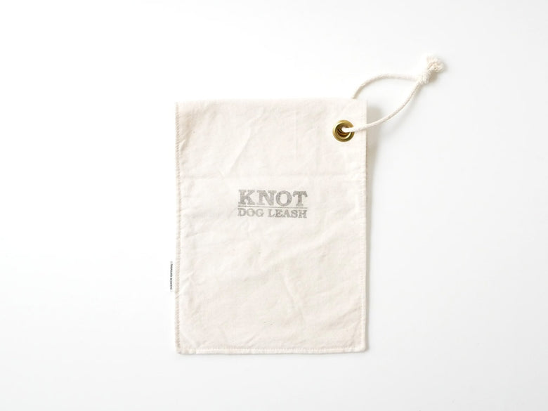 日本製TOOLS FOR THE DOGの手染めドッグリード、タラスキンボンカースデザイン。小型から中型犬向けの直径6mmまたは8mm、長さ1200mm。