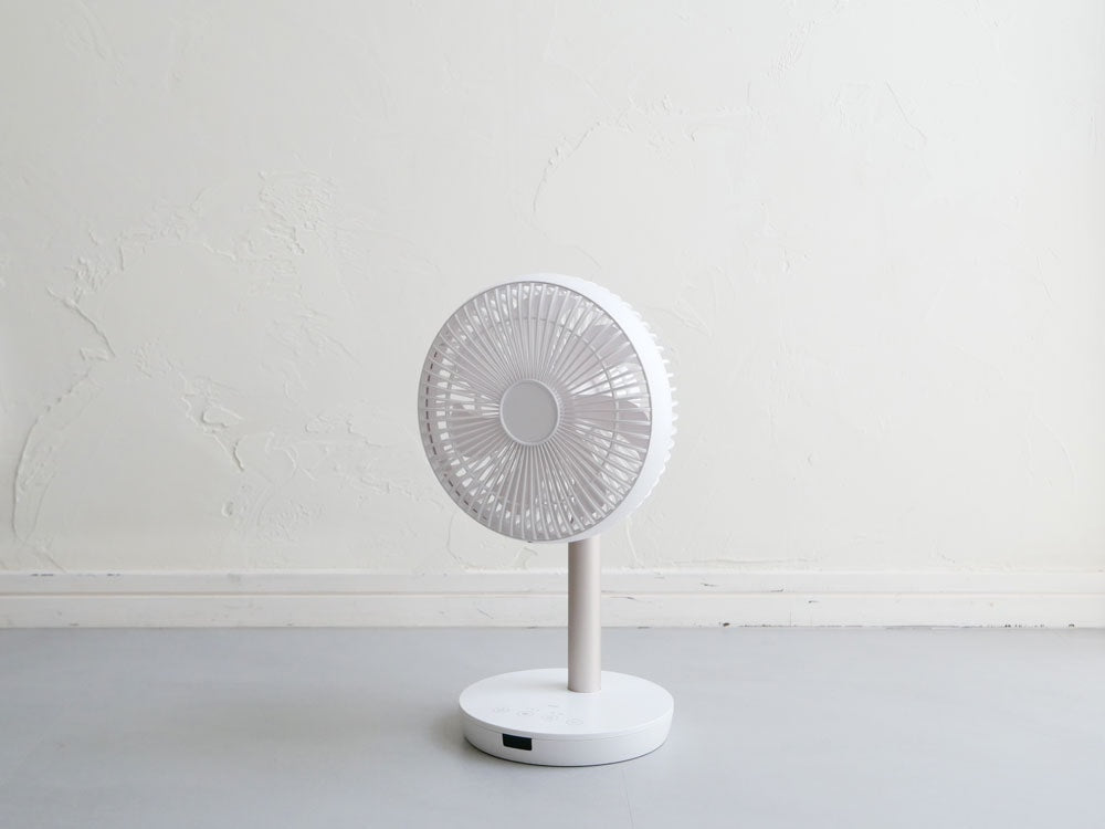 THREEUPの充電式スマートデザインファン