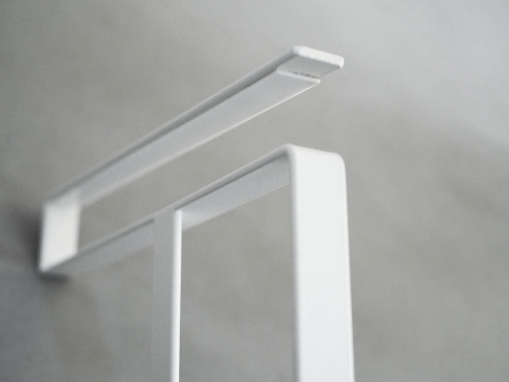 タワーの伸縮型浮かせるシューズラック