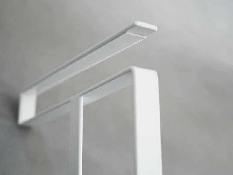 タワーの伸縮型浮かせるシューズラック