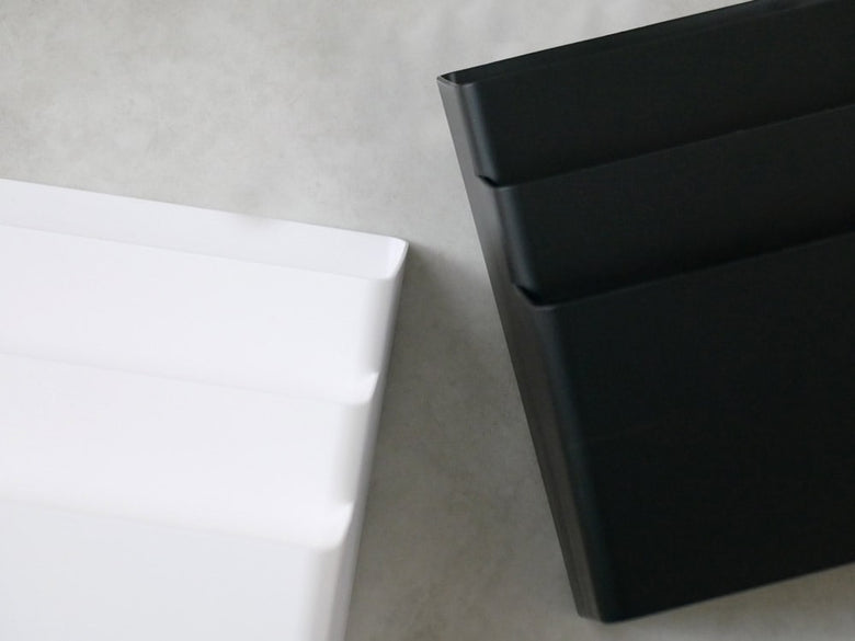 冷蔵庫横用銀色プラスチック製3段マグネット収納ポケット