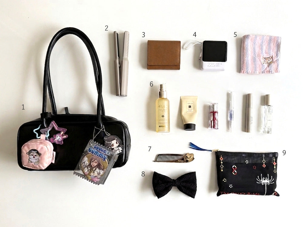 スタッフの「カバンの中身」〜What's in my bag?〜 vol.1 – ひなたライフ