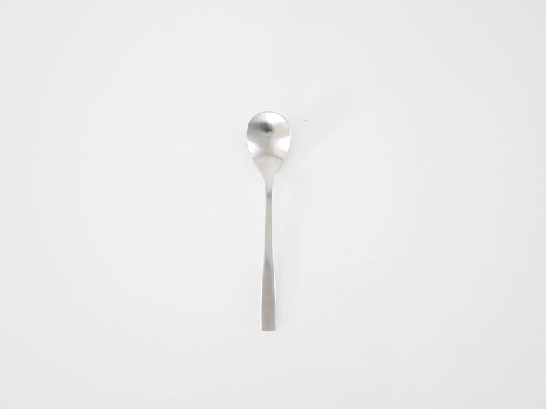 燕振興 SUNAO カトラリーの銀製スプーン