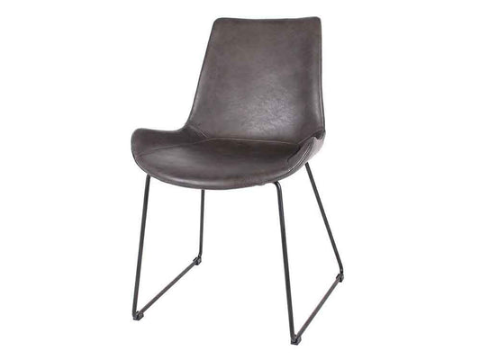 adepecheのPUNISHライトブラウンウィングチェア