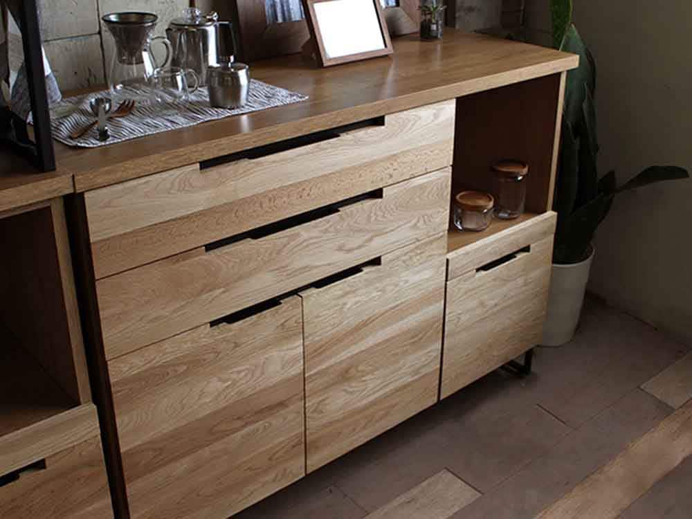 オーク無垢と黒スチールのスプレムカウンターボード