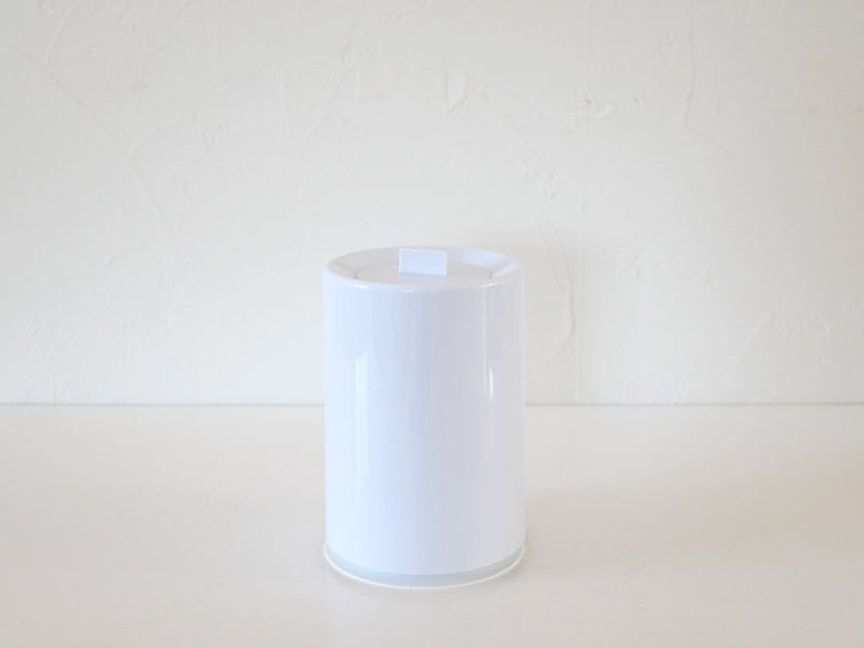 黒色の蓋付きミニ丸形ダストボックス