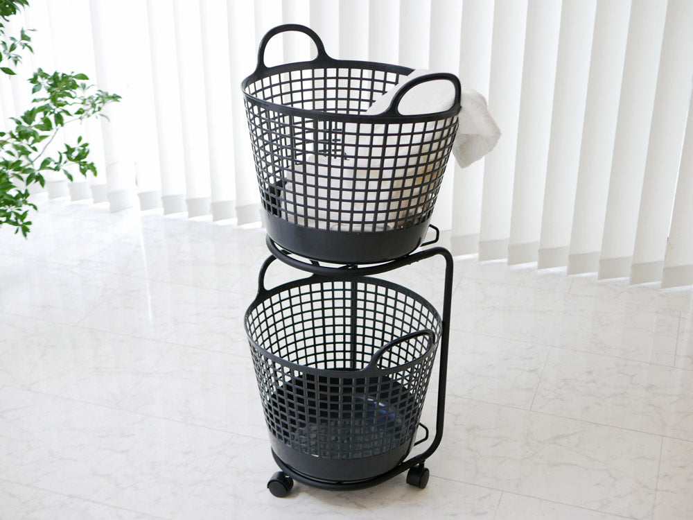 灰色の2段式ランドリーバスケット