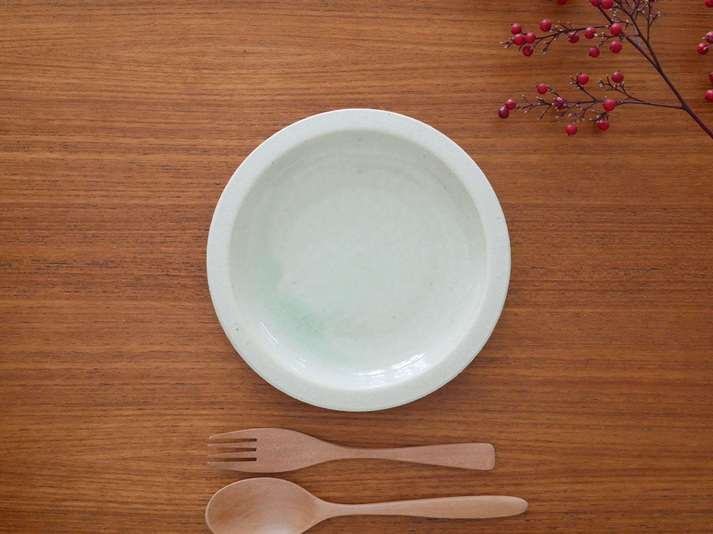 adepecheの手作り陶器プレート「OTOHA 私のプレート」