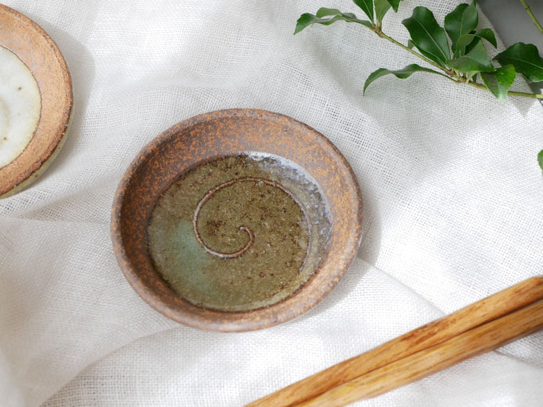 adepecheの手作り陶器製OTOHA豆皿