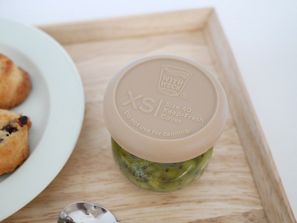 ウィズウェックのシリコンキャップを装着したメイソンジャー