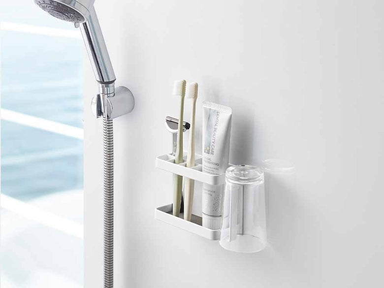 YAMAZAKIタワーマグネット式バスルーム歯ブラシスタンド