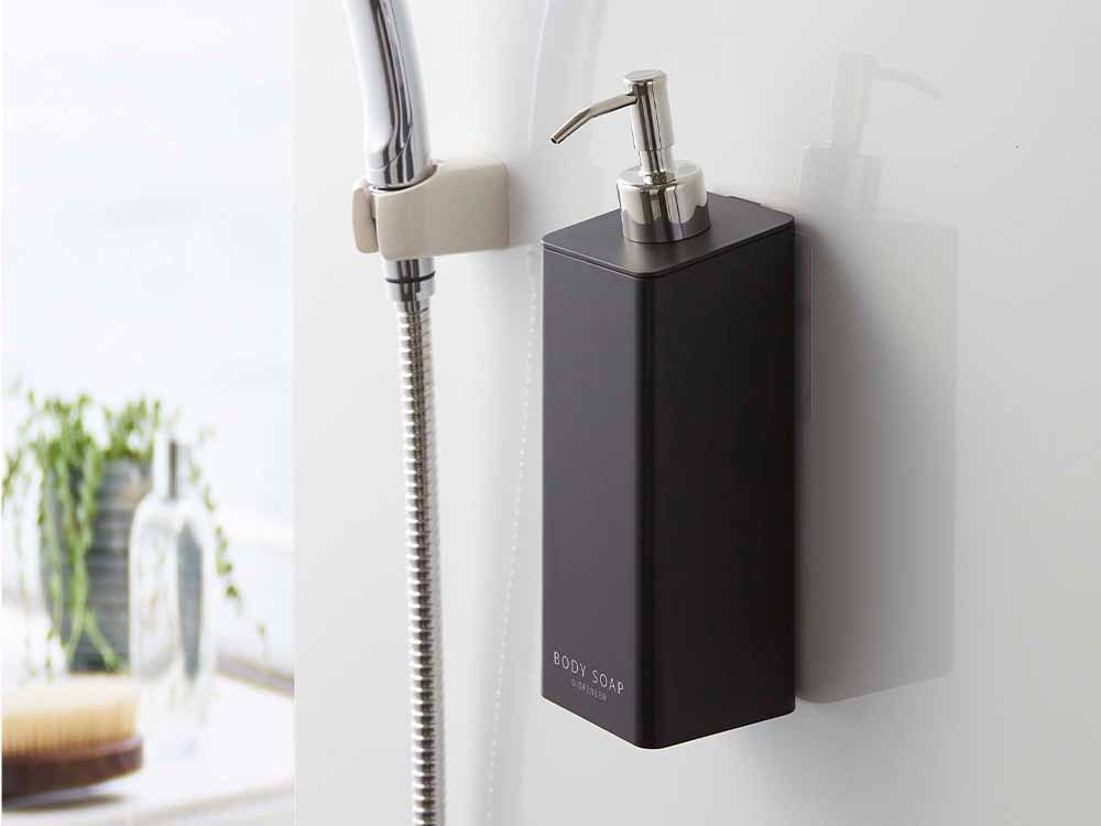 YAMAZAKIタワーのフィルムフック付きディスペンサー