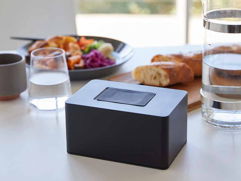 Yamazakiタワーのウェットシートホルダー