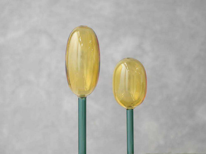 黄色の耐熱ガラス製自動給水器