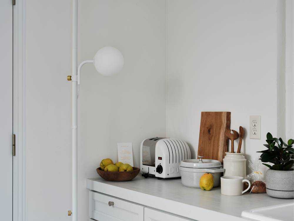 ドローアライン024ボールランプが配置された室内