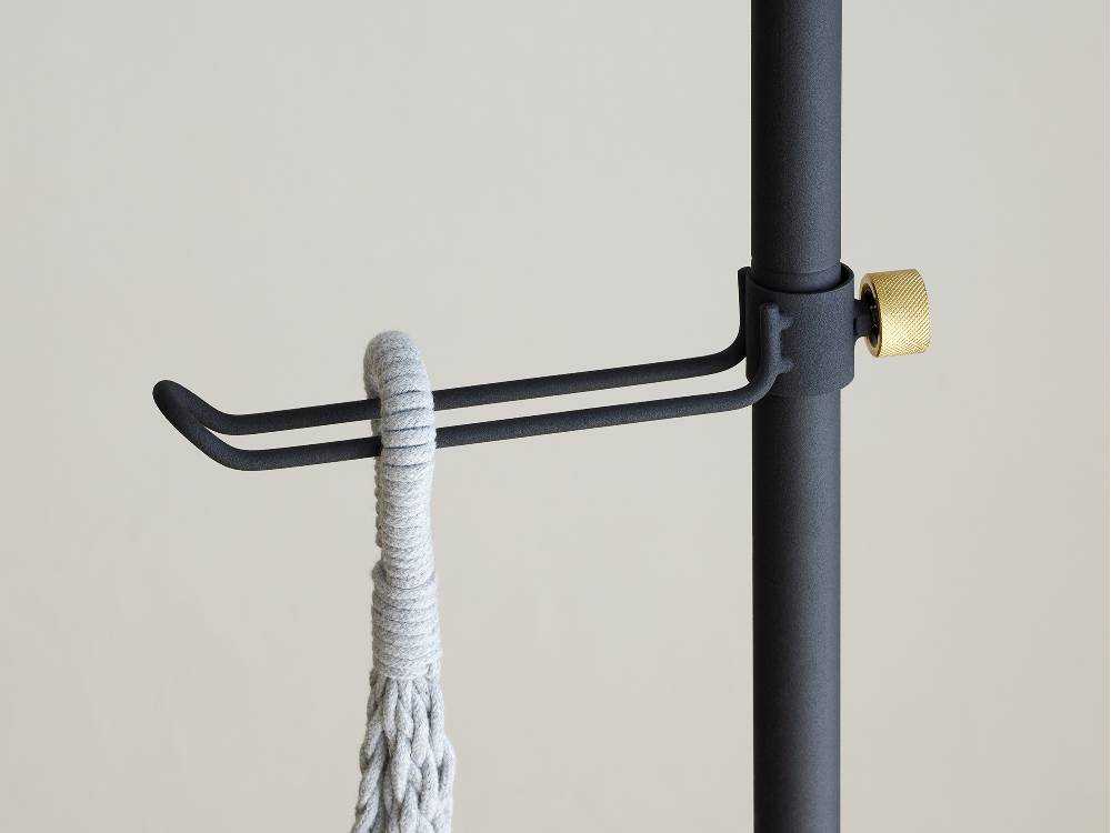 金属パイプとフックを使用したモリモリツリーセット