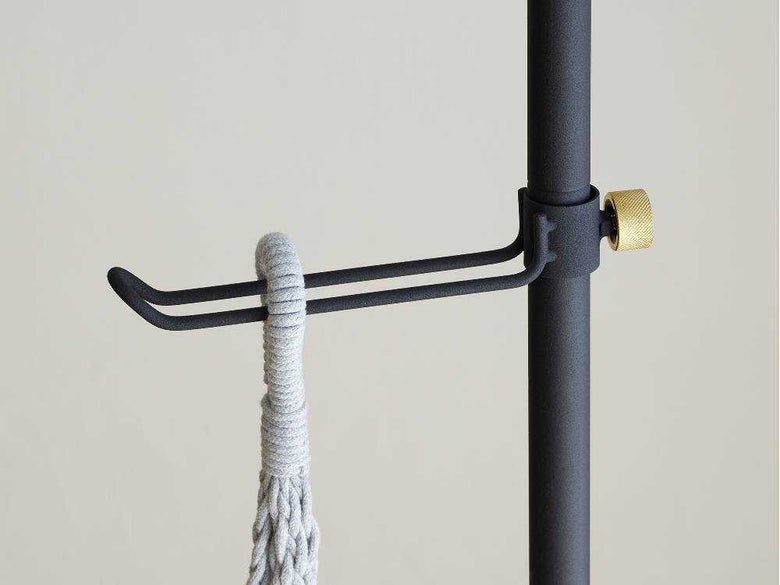 金属パイプとフックを使用したモリモリツリーセット