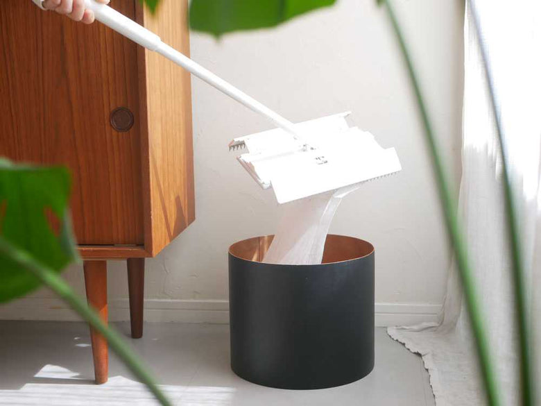 marnaマーナのタッチレスワイパー本体